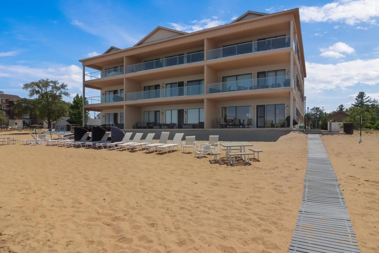 Sugar Beach Villa 1012 Luxury Waterfront Condo Traverse City Exterior foto